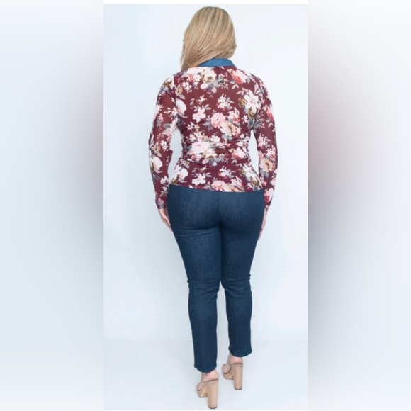 NWT Plus Size Burgundy Floral Button Down Long Sleeves Top with Denim - Picture 3 of 5